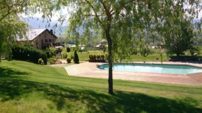 Casa con encanto, jardín, vistas y piscina Estavar